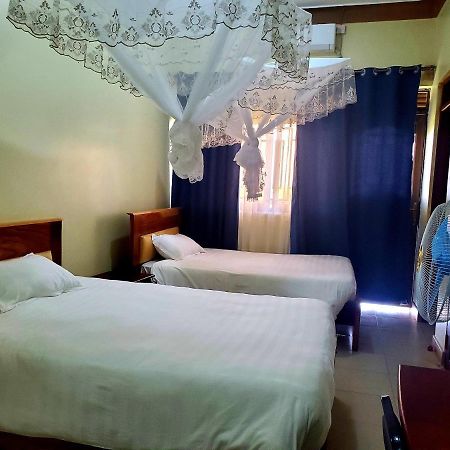 The Sparrow Hotels Soroti Extérieur photo