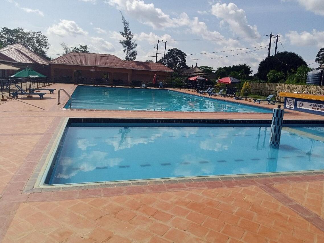 The Sparrow Hotels Soroti Extérieur photo