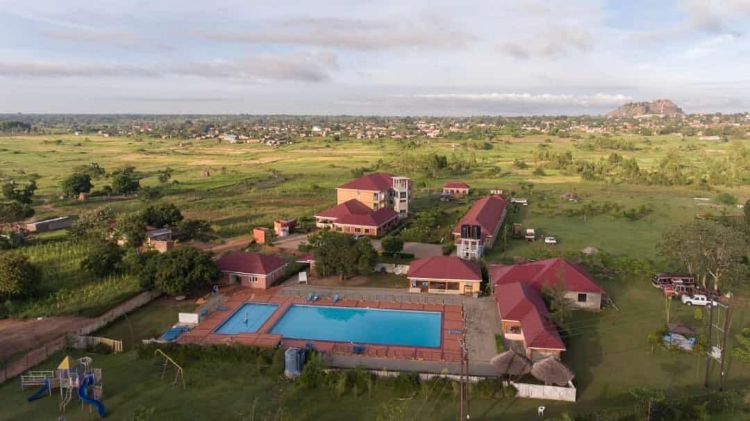 The Sparrow Hotels Soroti Extérieur photo
